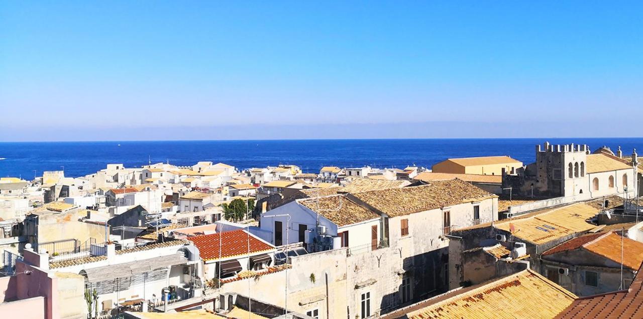 Terrazza Dei Mori - Seaview Terrace In Ortigia Apartman Szirakúza Kültér fotó