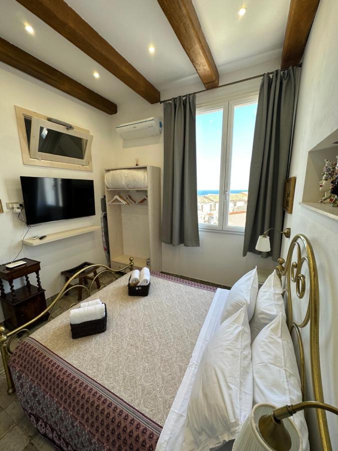 Terrazza Dei Mori - Seaview Terrace In Ortigia Apartman Szirakúza Kültér fotó